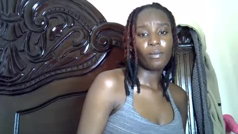 lutino_lovebirds online show from July 22, 2026, 8:33 pm