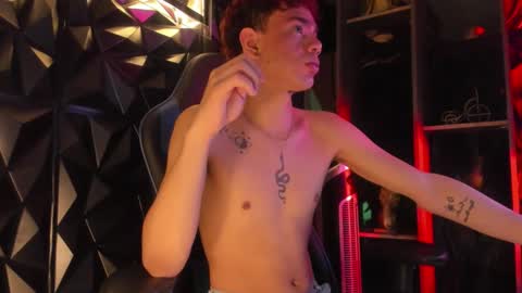 luuck_06 online show from September 11, 2025, 6:57 am