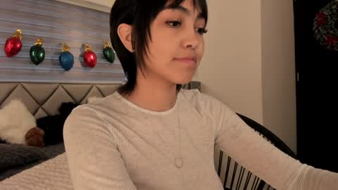 Lu online show from December 24, 2024, 3:37 pm
