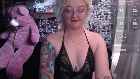Michy online show from October 16, 2025, 4:41 pm