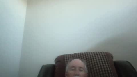 Snapshot of luv269er chatting on May 13, 2026, 5:10 pm luv269er online show from May 13, 2026, 5:10 pm
