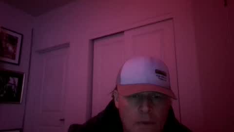Luv2tokNstrok online show from November 25, 2025, 8:42 pm