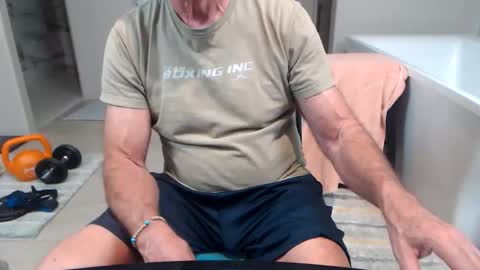 luv_missle online show from March 21, 2026, 4:06 am