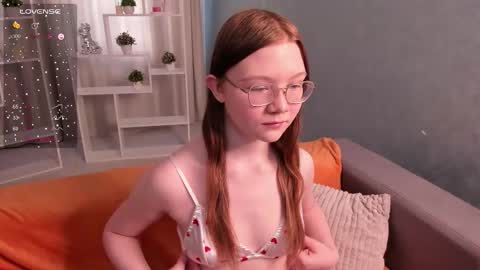 Snapshot of luv_tessa chatting on March 5, 2026, 1:56 am Tessa online show from March 5, 2026, 1:56 am