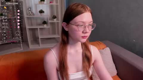 Snapshot of luv_tessa chatting on March 6, 2026, 1:24 am Tessa online show from March 6, 2026, 1:24 am