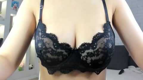 Snapshot of luv_yuna chatting on March 4, 2026, 1:28 pm Yuna online show from March 4, 2026, 1:28 pm