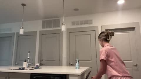 Aimee online show from January 8, 2026, 5:37 pm