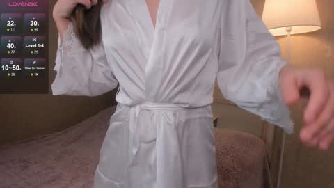  Mila  online show from December 17, 2024, 8:21 pm