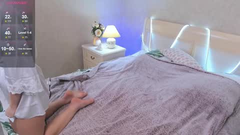  Mila  online show from December 25, 2024, 9:43 pm