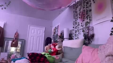 Snapshot of luvkoko chatting on October 7, 2025, 6:21 am luvkoko online show from October 7, 2025, 6:21 am