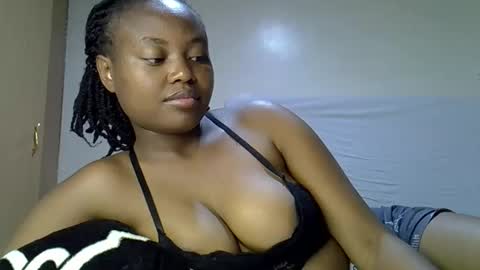 Tracy online show from October 25, 2025, 3:47 am