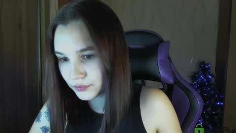 Snapshot of luvmeeow chatting on December 4, 2024, 6:22 am Ann  online show from December 4, 2024, 6:22 am