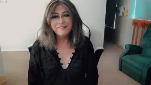 Britney online show from October 31, 2025, 5:14 pm