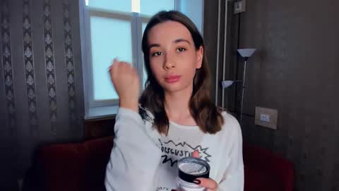 Eliza online show from November 8, 2025, 11:54 am