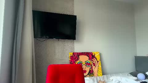 lux_angel online show from June 25, 2026, 11:53 pm
