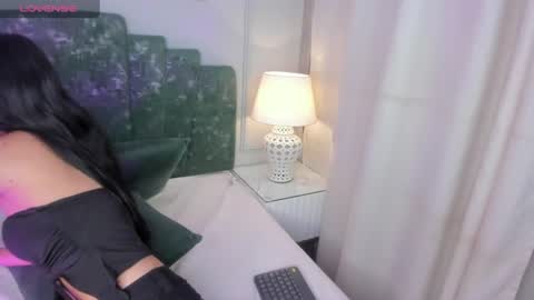 lux_bitchx online show from June 11, 2026, 3:04 am