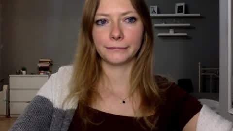 Millie online show from November 20, 2025, 9:58 pm