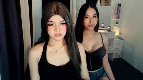 Snapshot of lux_white chatting on October 30, 2025, 10:16 am queen lux online show from October 30, 2025, 10:16 am