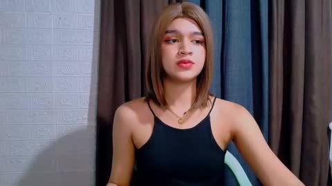 queen lux online show from March 11, 2026, 8:59 pm