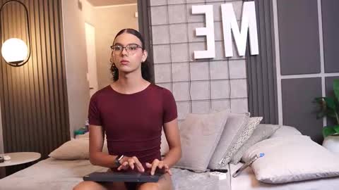 Luxa  online show from February 26, 2026, 1:32 pm