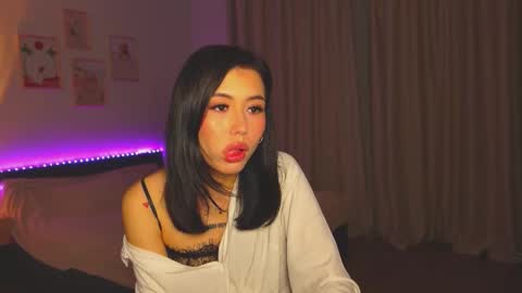 luxeluna_ online show from February 12, 2026, 5:41 pm