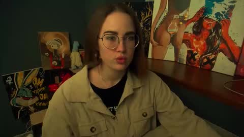 Snapshot of luxie_queen chatting on May 1, 2026, 12:21 pm Katie online show from May 1, 2026, 12:21 pm