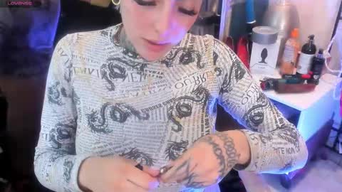 Luxifer  online show from February 10, 2025, 10:51 pm