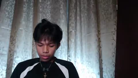 Snapshot of luxirfy_xx chatting on October 8, 2025, 4:37 pm luxirfy online show from October 8, 2025, 4:37 pm