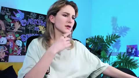 Ray online show from February 17, 2025, 9:19 pm