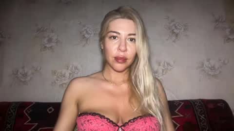 Snapshot of luxsonyastar chatting on July 25, 2026, 8:50 pm LuxSonyaStar online show from July 25, 2026, 8:50 pm