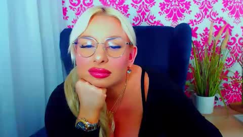 Luxuriaa online show from January 9, 2025, 11:24 pm