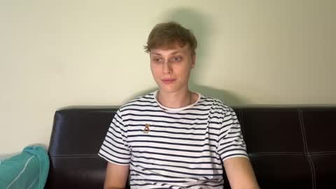 Snapshot of luxury_bob chatting on April 27, 2026, 1:14 am luxury_bob online show from April 27, 2026, 1:14 am