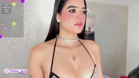 Snapshot of luxury_woman_ chatting on October 24, 2025, 4:09 am online show from October 24, 2025, 4:09 am