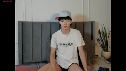 Tommy and Polly online show from October 20, 2025, 7:58 pm