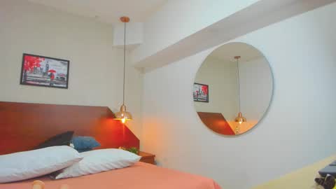 Snapshot of luz_mia1 chatting on October 28, 2025, 11:58 am Luz online show from October 28, 2025, 11:58 am