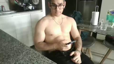 luzardol online show from November 20, 2025, 9:36 pm