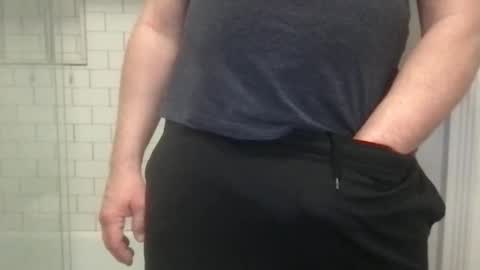 lvguynextdoor440656 online show from April 29, 2026, 1:10 am