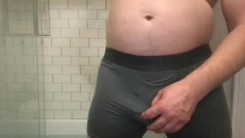 lvguynextdoor440656 online show from June 13, 2026, 1:25 am