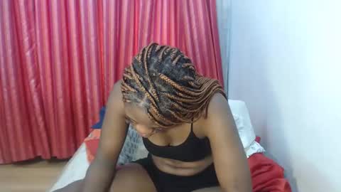 LWANDLE17 online show from December 11, 2024, 12:02 pm