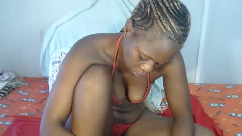 LWANDLE17 online show from January 27, 2025, 11:54 am