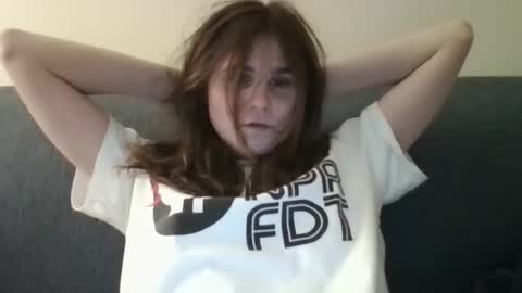 Snapshot of lwhiterekords chatting on February 16, 2026, 12:18 am lwhiterekords online show from February 16, 2026, 12:18 am