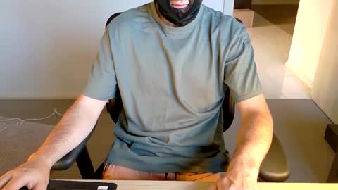 Snapshot of lxgxnd99 chatting on March 8, 2026, 7:01 am lxgxnd99 online show from March 8, 2026, 7:01 am