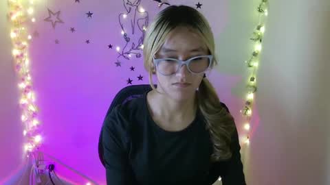 Call me Lia  online show from May 12, 2026, 11:35 pm