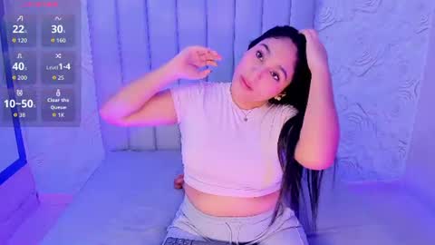 LYA DUBOIS  online show from June 9, 2026, 10:10 pm