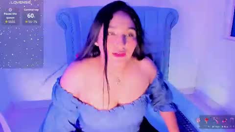LYA DUBOIS  online show from June 13, 2026, 9:13 pm