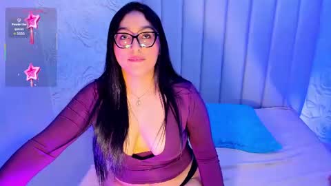LYA DUBOIS  online show from June 17, 2026, 11:16 pm