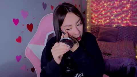 Snapshot of lya_levine chatting on February 25, 2026, 11:53 am Lya online show from February 25, 2026, 11:53 am