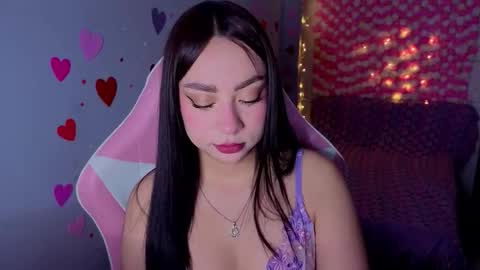 Snapshot of lya_levine chatting on March 4, 2026, 2:28 am Lya online show from March 4, 2026, 2:28 am