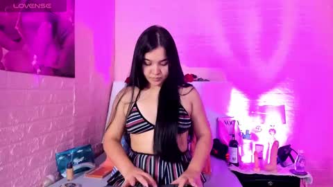 Lya   online show from September 14, 2025, 10:58 am