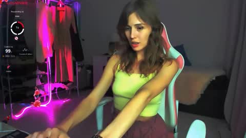 lya online show from October 5, 2025, 5:33 pm